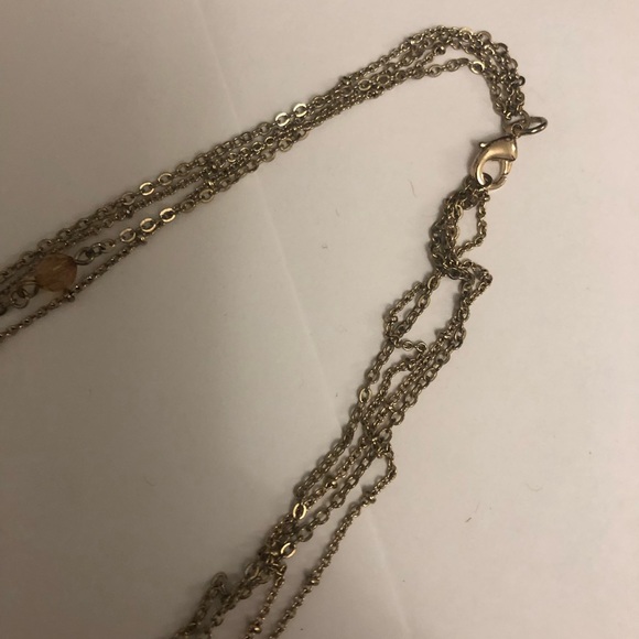 Gold leaf necklace - Picture 7 of 7